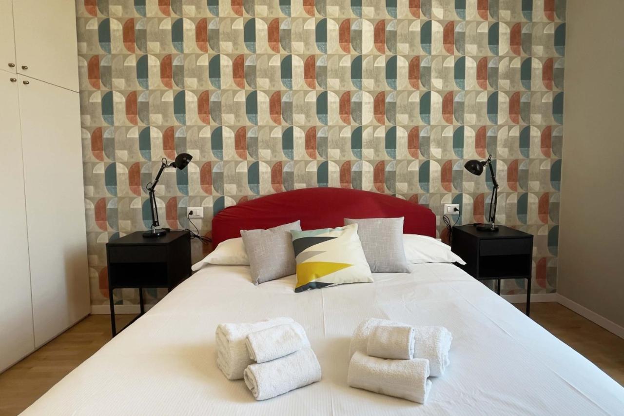 Elegant Apartment Near Brera Area Milan Bagian luar foto