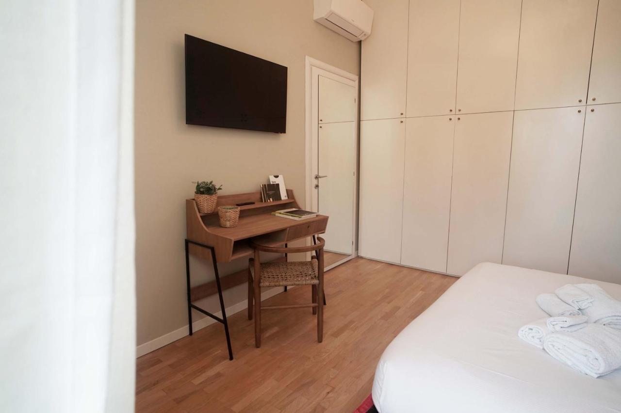Elegant Apartment Near Brera Area Milan Bagian luar foto