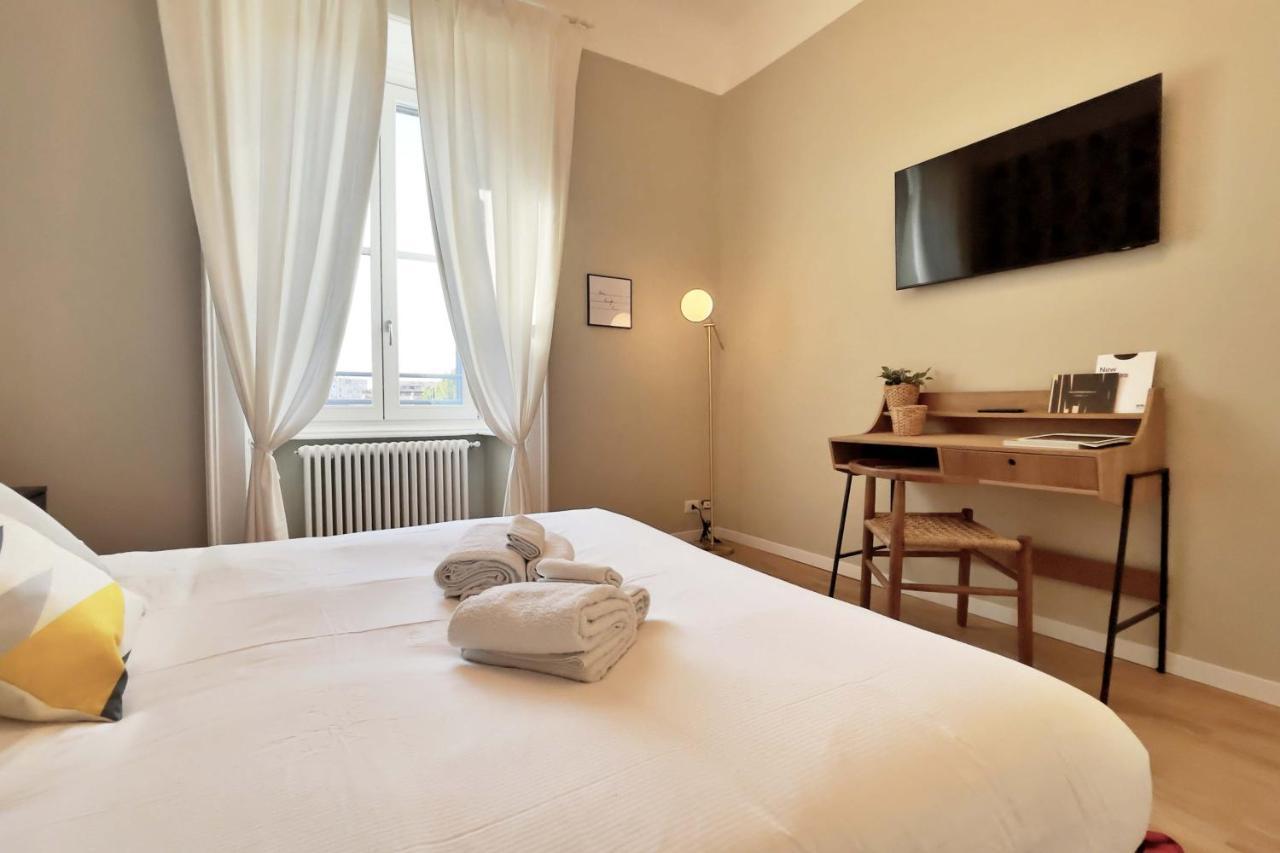 Elegant Apartment Near Brera Area Milan Bagian luar foto